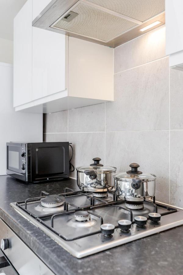 2 Bedroom Serviced Apartment Londyn Zewnętrze zdjęcie